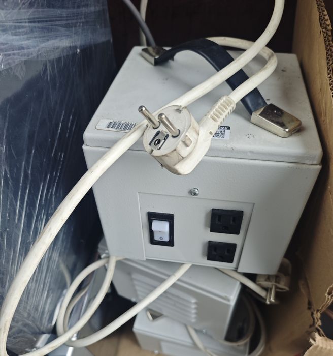 Понижающий трансформатор Schuntermann ET 1000 (Германия) 220→110V