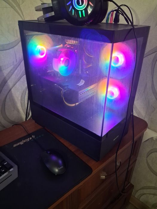 Продается игровой надежный компьютер.