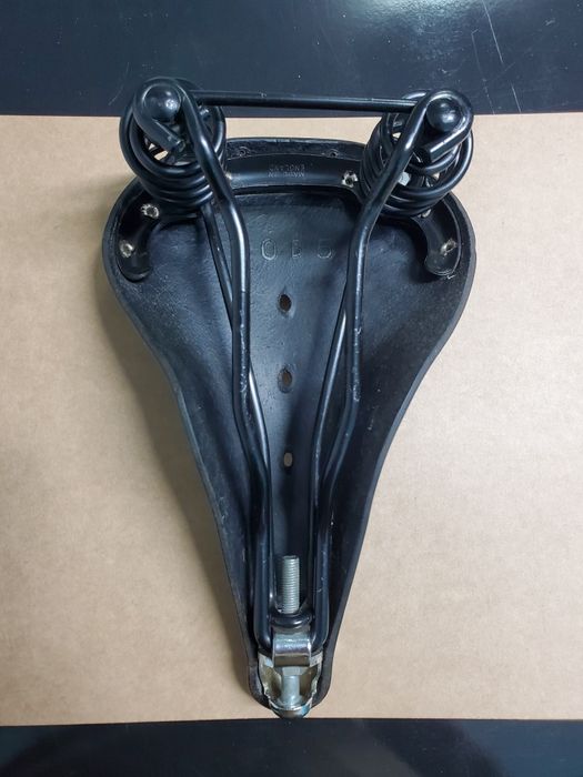 BROOKS седло на велосипед.