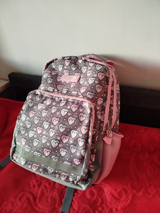 Ghiozdane de vanzare