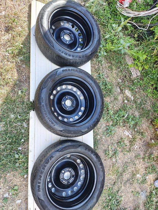 Set roți all seasons plus rezervă