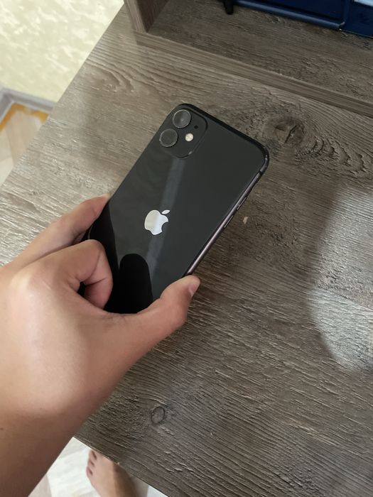 Продаеться Iphone 11 black