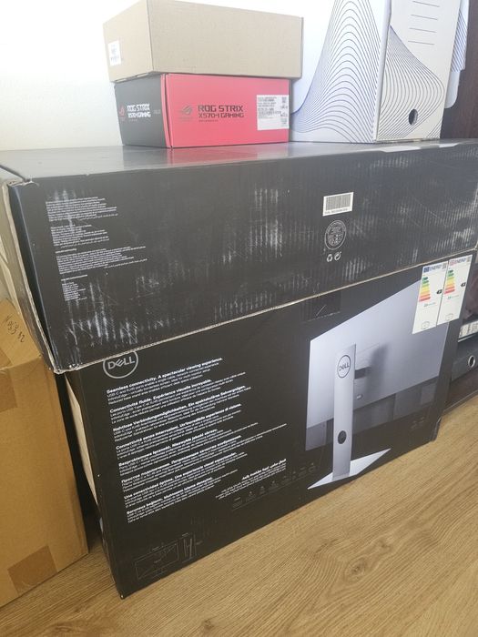 Монитор Dell U2717D