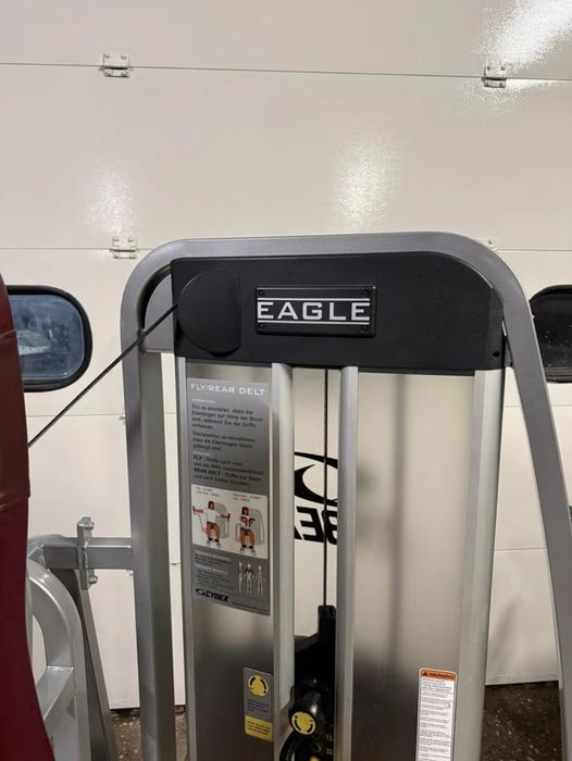 Фитнес уреди cybex eagle пек дек задно рамо