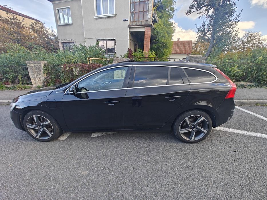 Volvo V60 Plug-in Hybrid 2.4