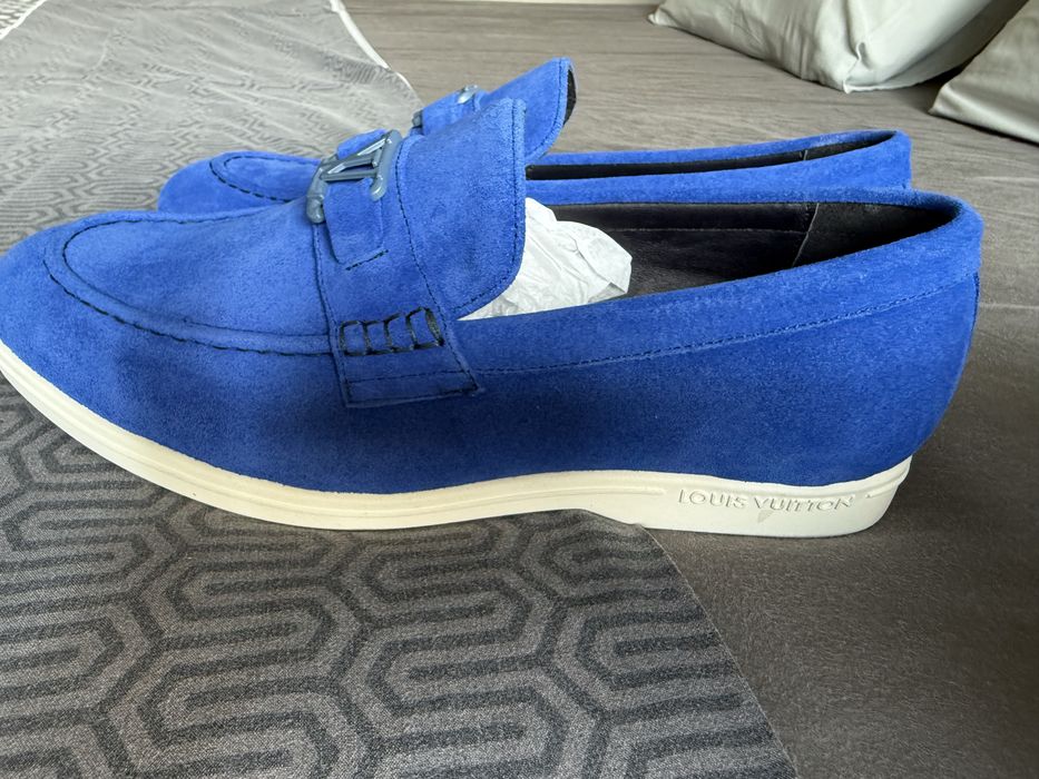 Мокасини чисто нови