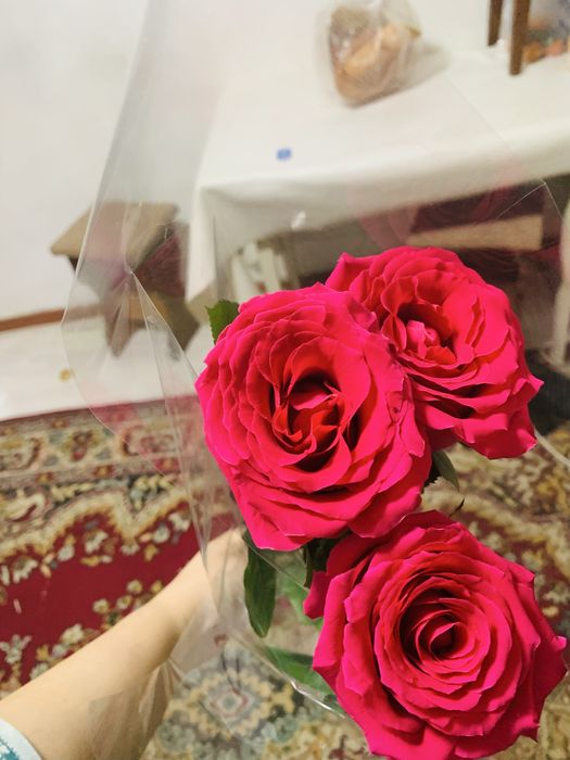 Роза  цветы 3 штук