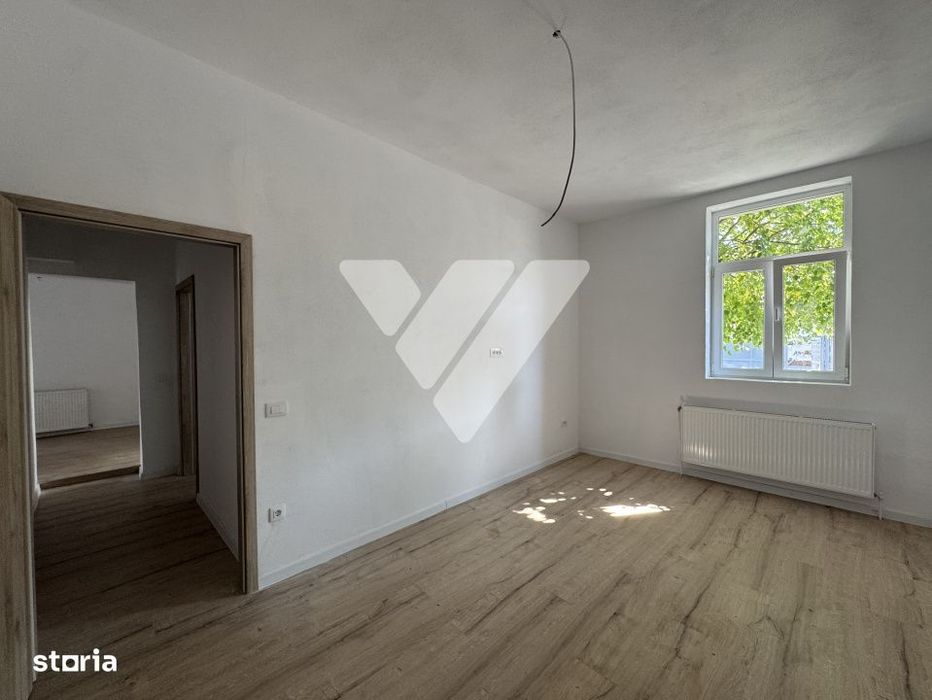 Apartament la casa 2 camere renovat, pivnita zona Piata Cluj Central — fotografia 3