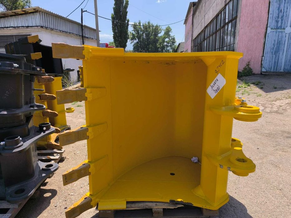Ковш стандартный V=1.4 m3 для экскаватора CATERPILLAR 324,325,326,329.