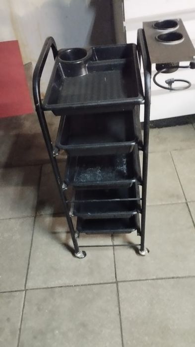 Помощник парикмахера