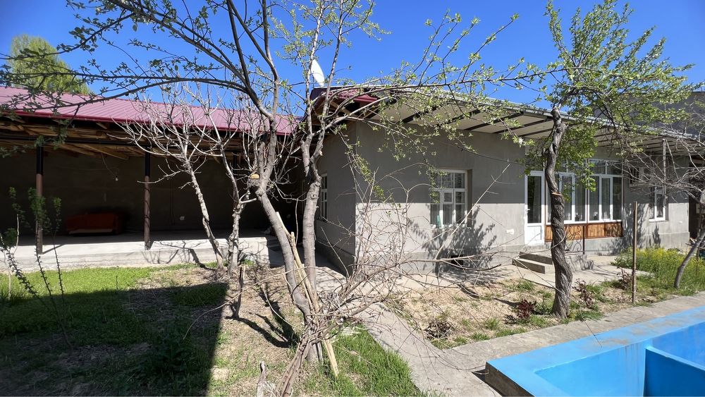 Arendaga hovli 4 xonali Yangi TashMI tarafda