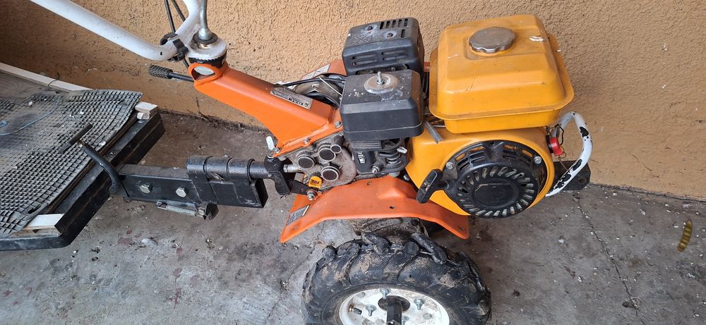 Motosapa DAC 7000K Cu remorca 
Motosapa DAC 7000K este a