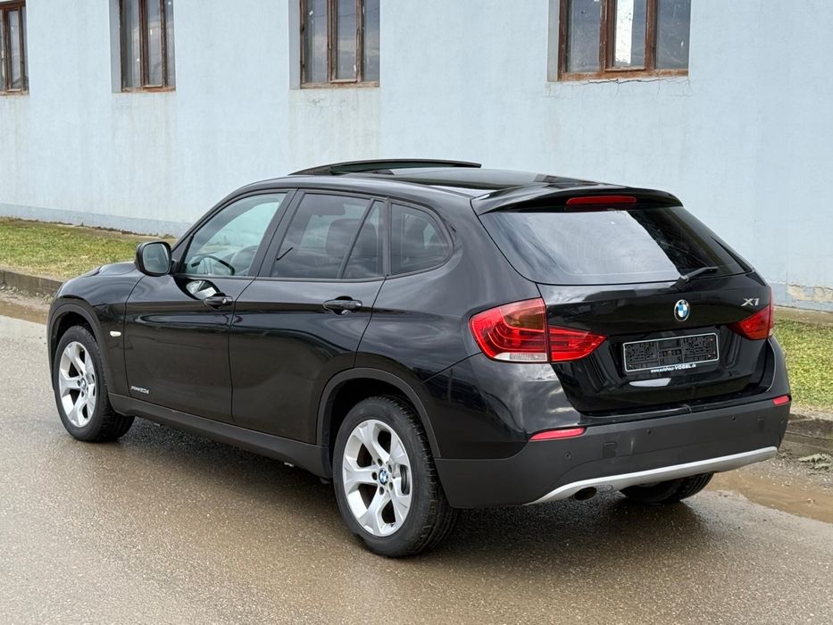 Bmw x1 X-drive 4x4 automat panorama xenon navi