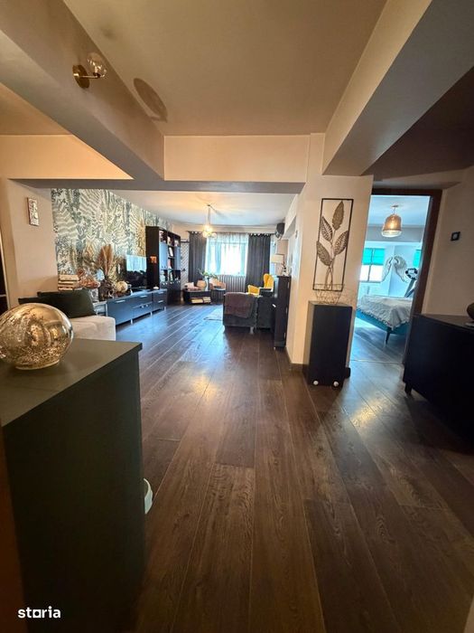Vand Apartment 3 camere Bulevardul Uniri