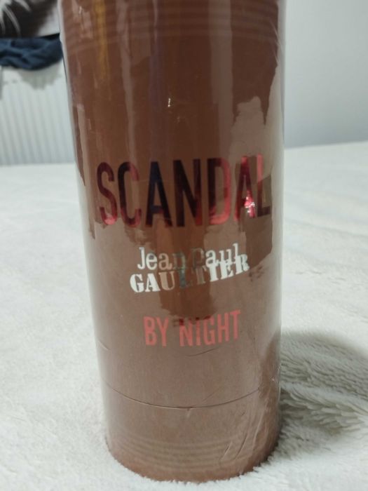 Parfumuri Dama și Bărbați