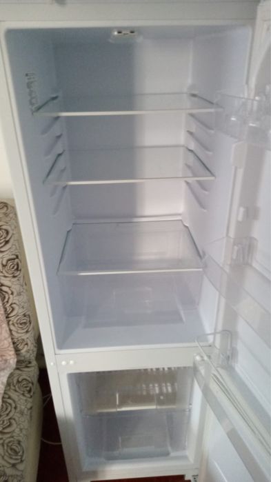 Продам холодильник.