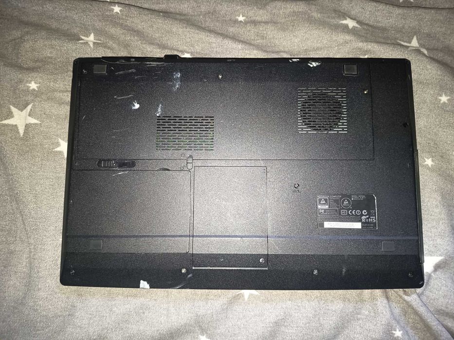 Laptop gaming Clevo W370, core i7 4700mq octacore Nvidia GTX 860m 2gb ddr5, 1tb hdd, 8gb ram, display mare 17,3 inch full hd