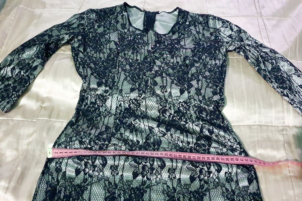 Rochie elegantă neagră dantelă midi mulată ocazie nuntă petrecere M S L elastică