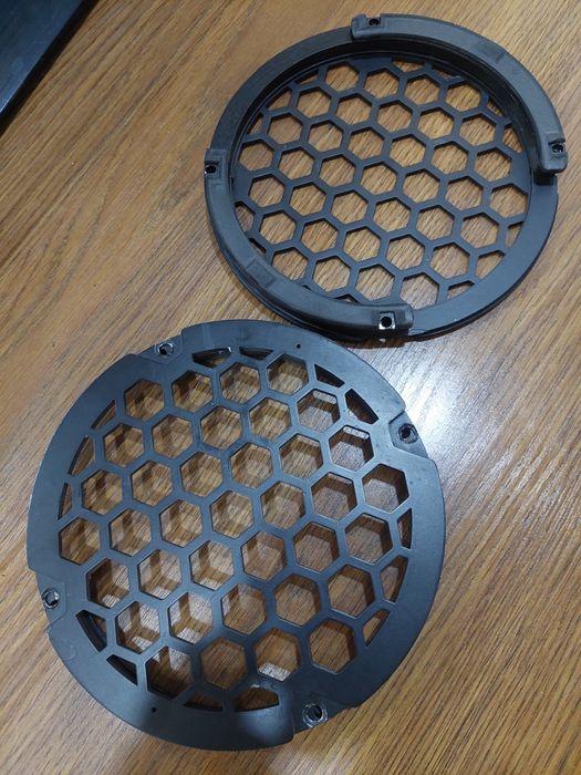 Гриль для динамиков