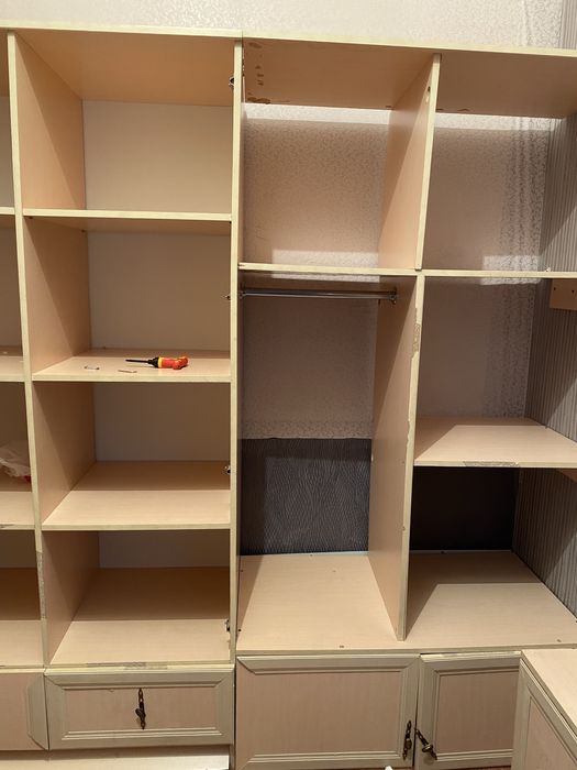 Продам шкаф с полками