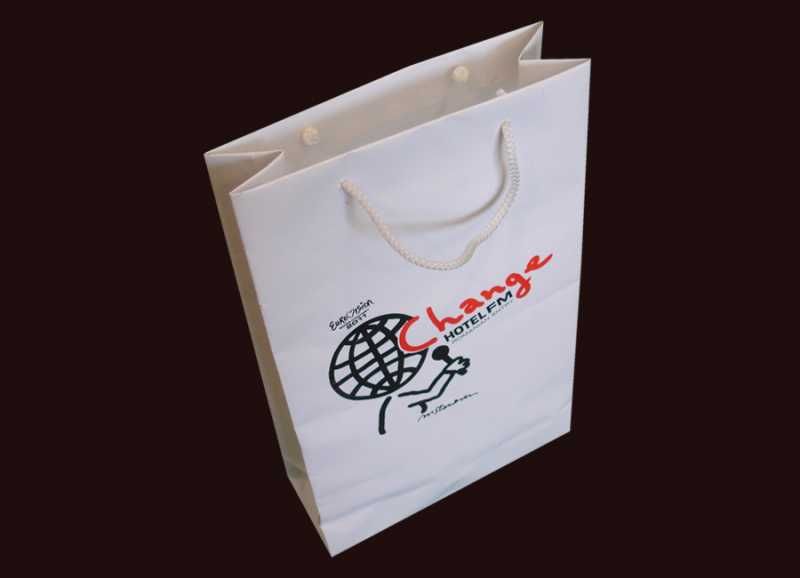 Pungi de hartie tip CADOU tiparite cu logo-ul dvs!-de la 7.80 lei