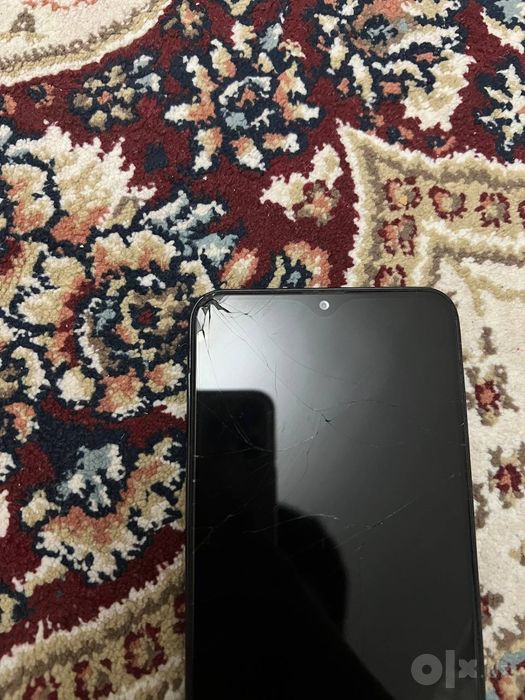 Samsung A10 4G  За 250.000 сум