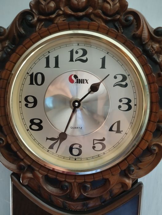 Продам настенные часы ходики