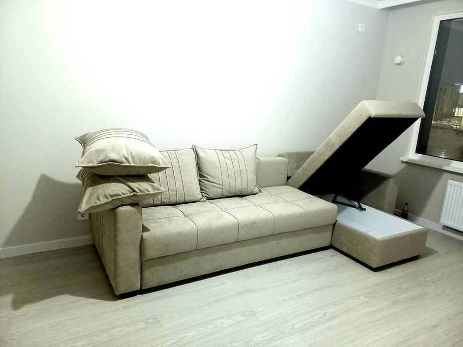 Диван угловой продается