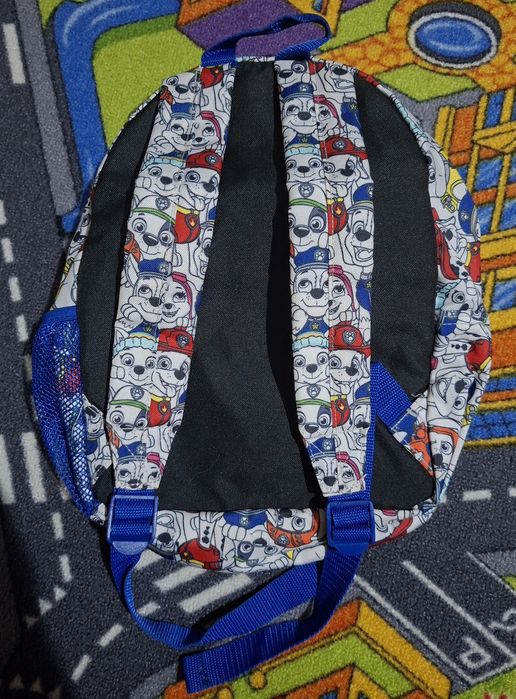 Ghiozdan H&M in stare foarte buna