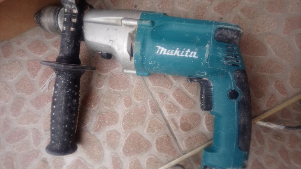 Бормашина Makita dp4011 без ключов патроник