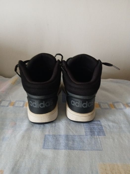 Adidas stare aproape noua