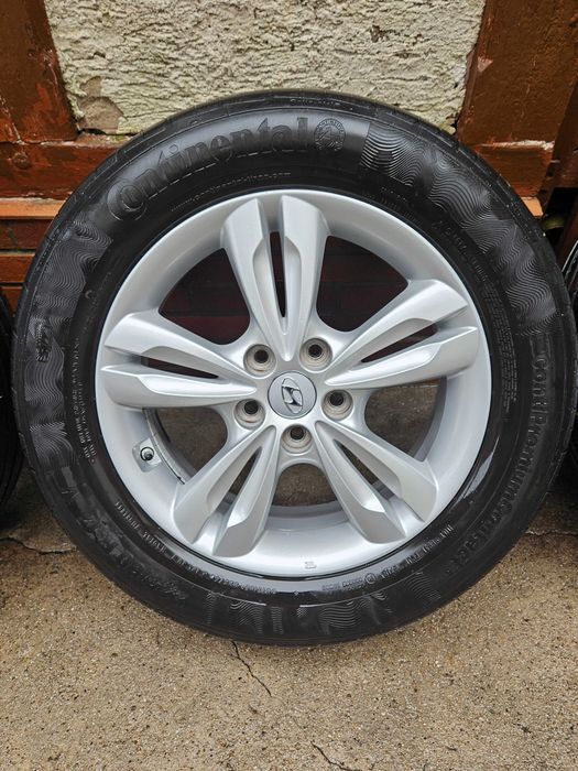 Оригинални лети джанти 17" HÜNDAI I30 Гуми 225/60/17