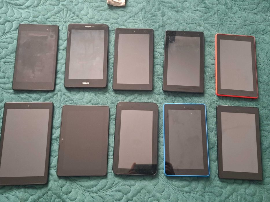 Tablete diferite modele