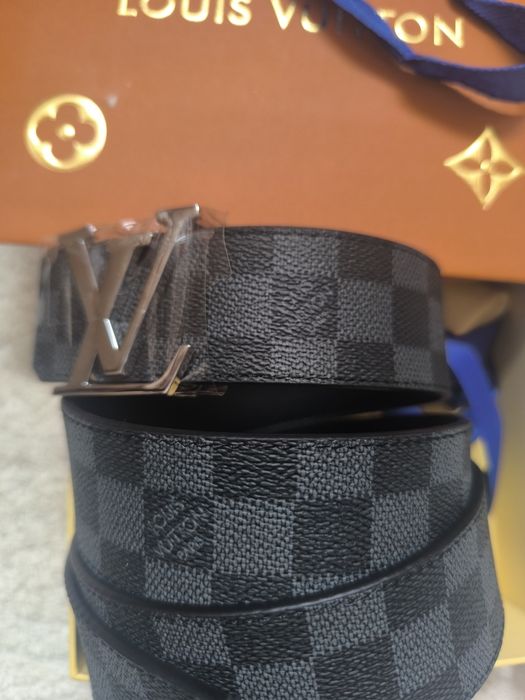 Различни модели колани