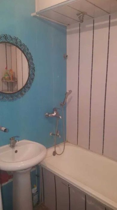 Продается 4х комнатная квартира!!! г.Карши мкр. Пахтазор.