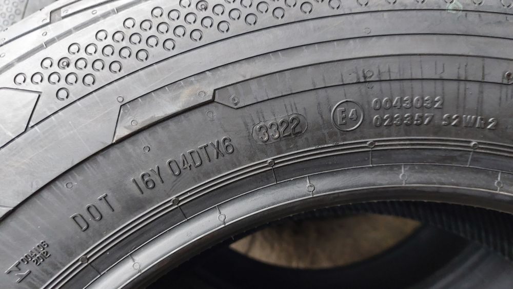 Нови гуми за Бус 215 65 16 C Continental ContiVanContact 4 броя