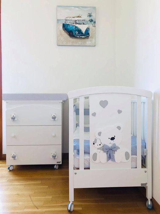 Vând Pătuț + dulăpior