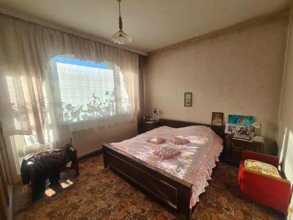 МНОГОСТАЕН АПАРТАМЕНТ в кв. Воеводски, град Хасково