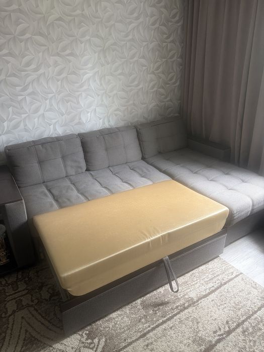 Срочно продам диван