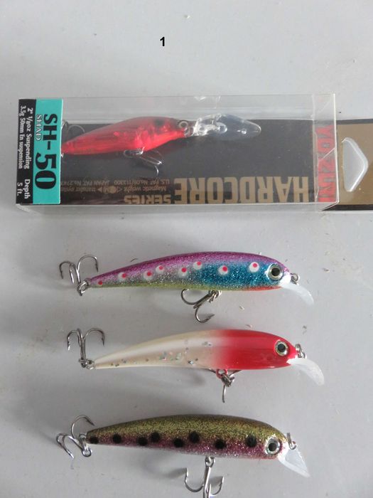 Воблери за пъстърва и кефал, малки силикони и тройки