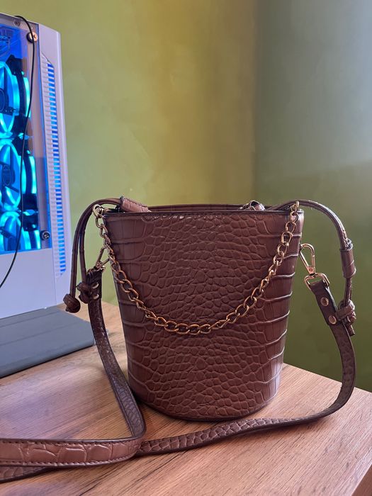 Продам сумочку ostin