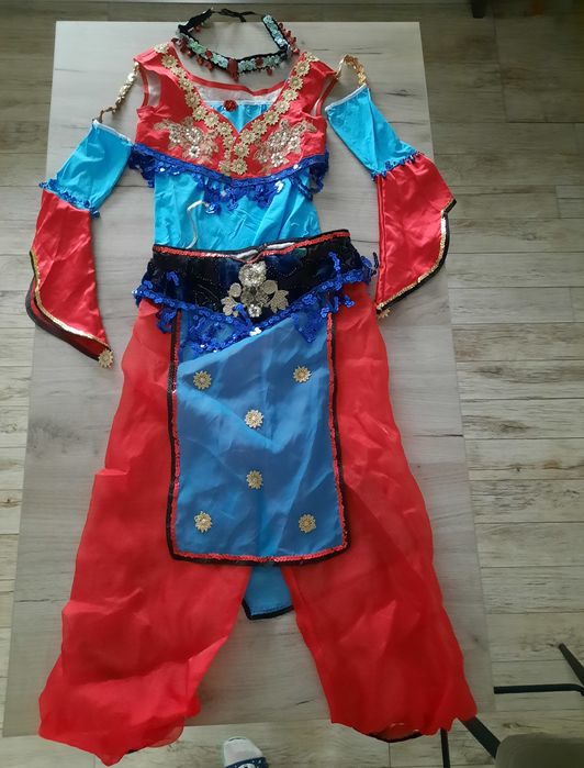 Costum deosebit balet, printesa Jasmine-din piesa Cenusareasa, 9-10 an