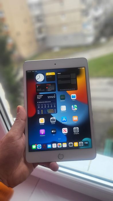 Ipad Mini 4 pentru piese!!!