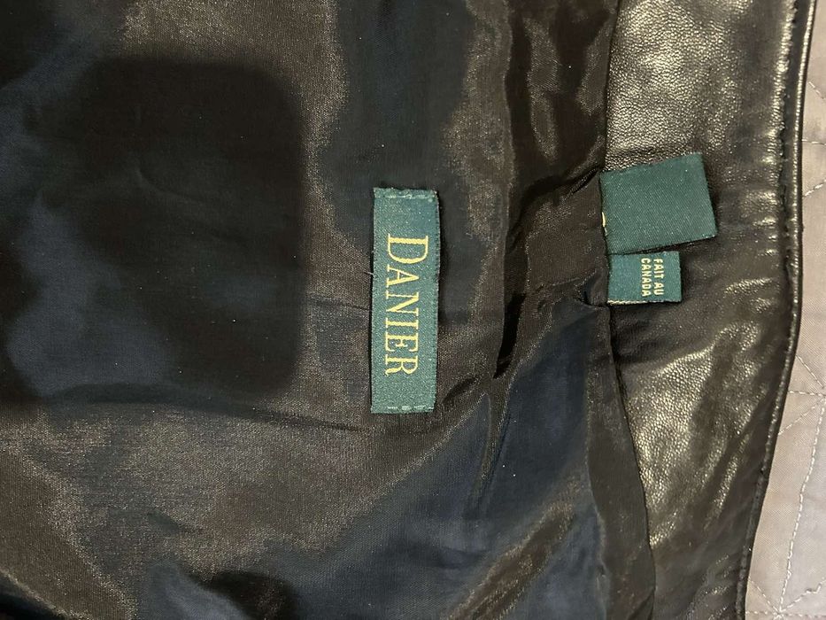 Пола кожена размер Хs