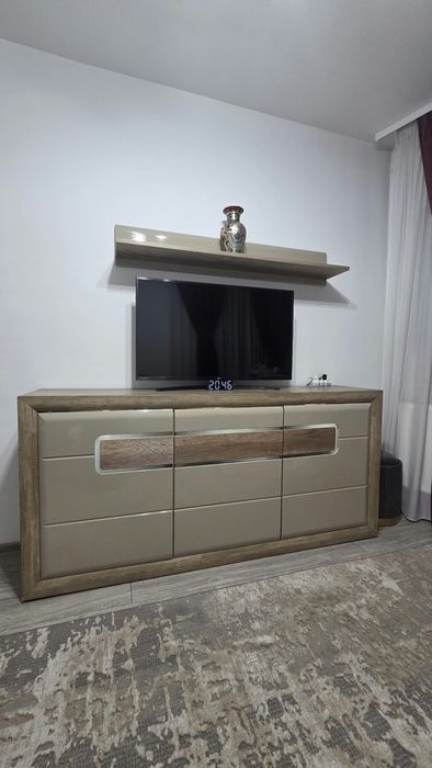 Comoda  cu 3 usi