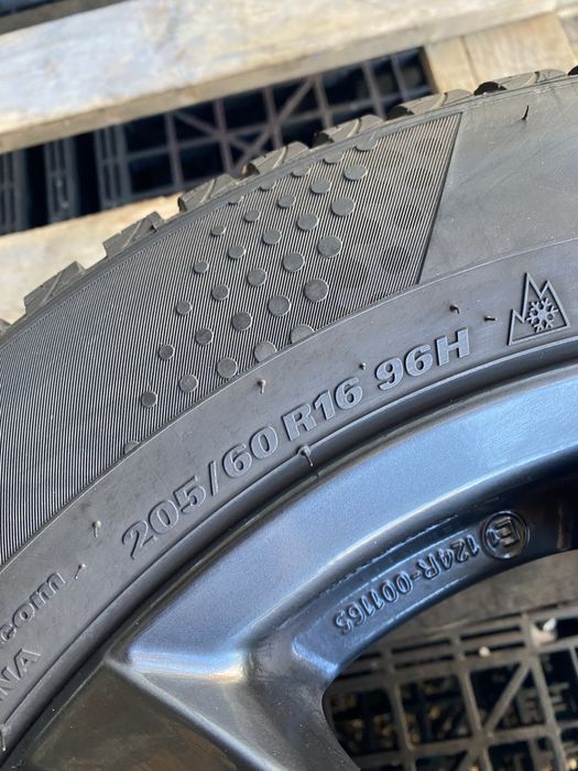 205/60/16 Кумхо Зимни