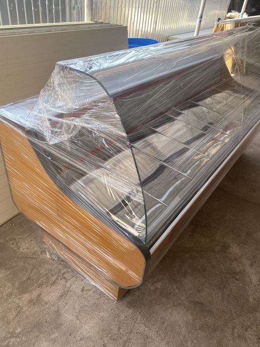 Vitrina frigorifica orizontala pentru mezeluri