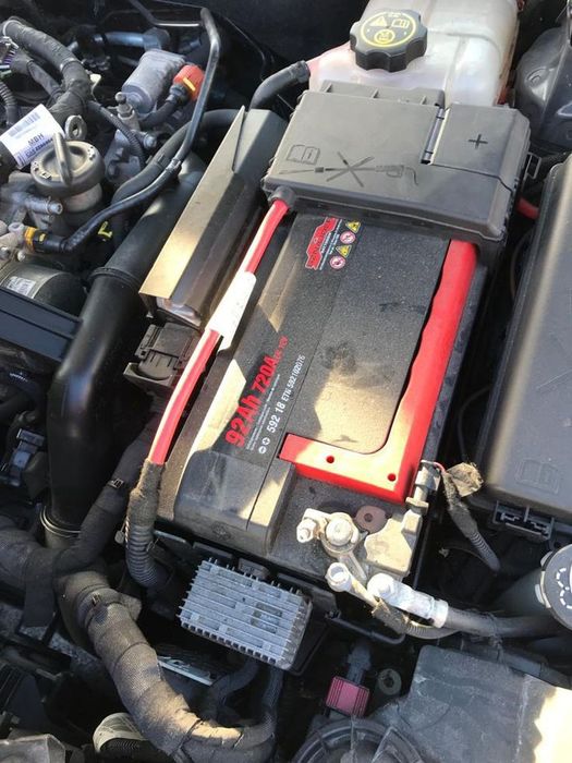 Акумулятор  BMW Аккумулятор БМВ akkumulyator malibu akumulyator malibu