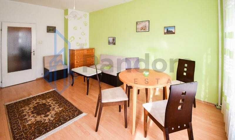 Тристаен апартамент под наем в кв. Младост 1А