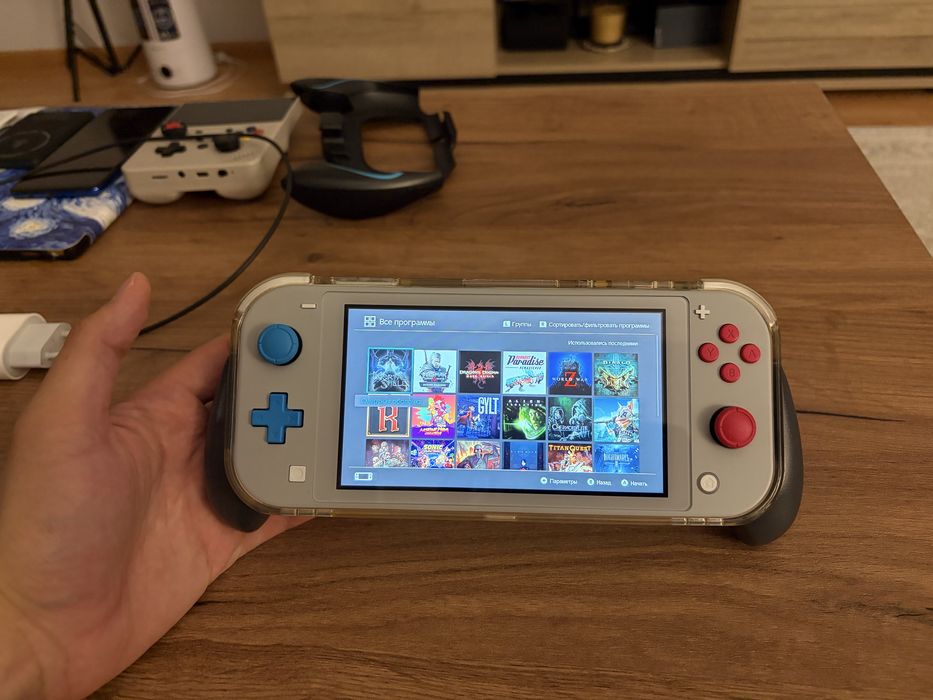 Nintendo switch lite , прошитая
